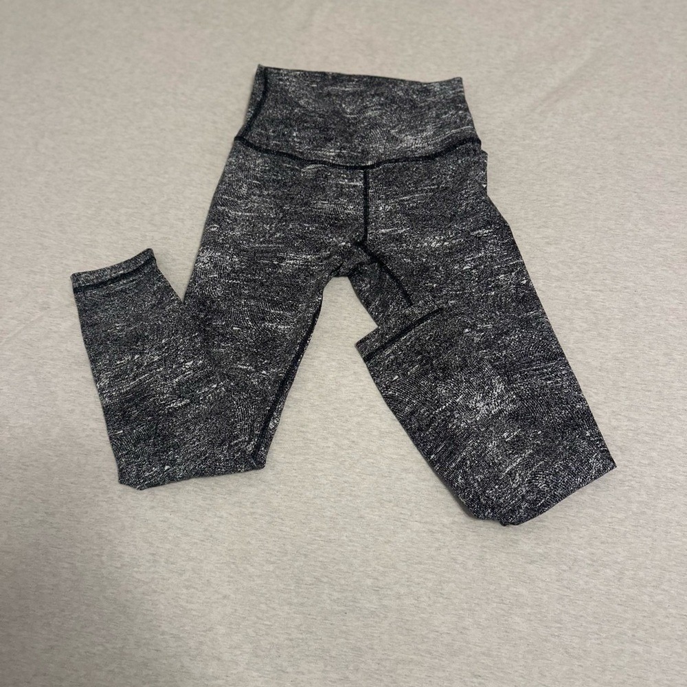 Lululemon Athletica Black and‎ Gray Leggings